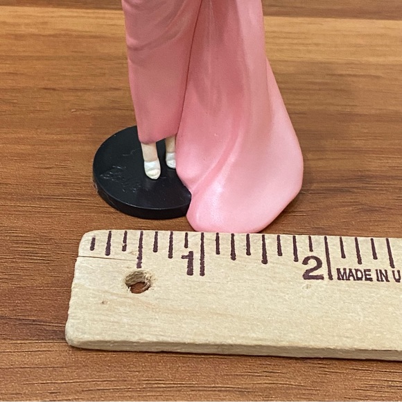 Vintage 1996 Hallmark Keepsake Enchanted Evening Barbie Christmas Tree Ornament - Picture 12 of 13